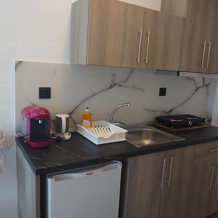 Merida Apartments Мола-Каліва Екстер'єр фото