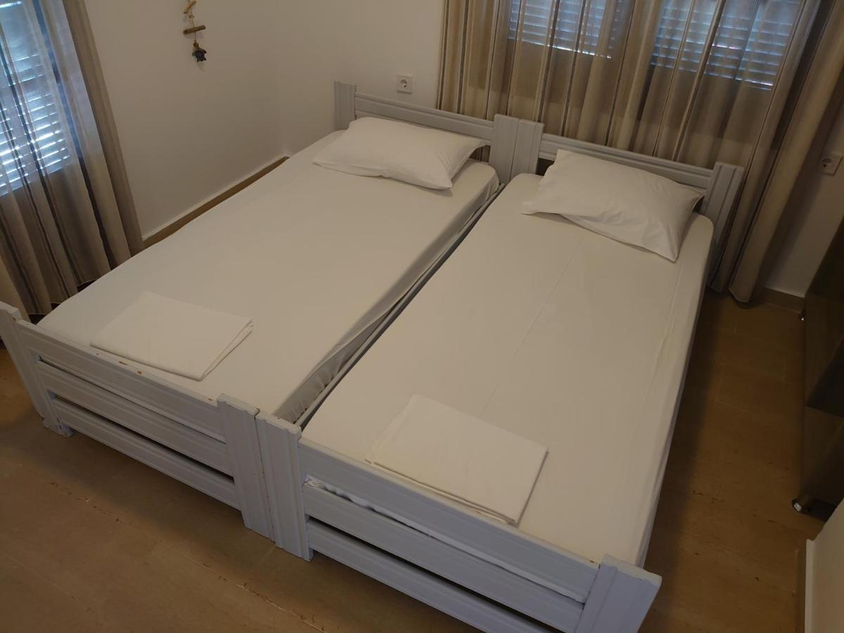 Merida Apartments Мола-Каліва Екстер'єр фото