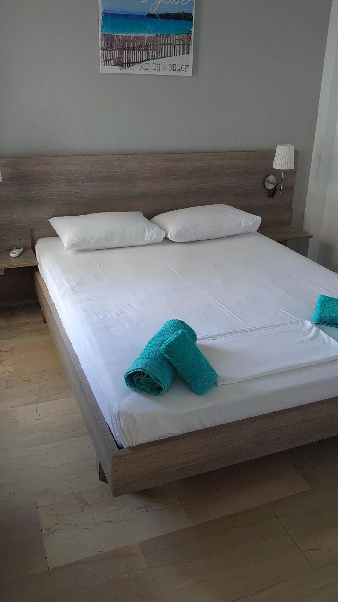 Merida Apartments Мола-Каліва Екстер'єр фото